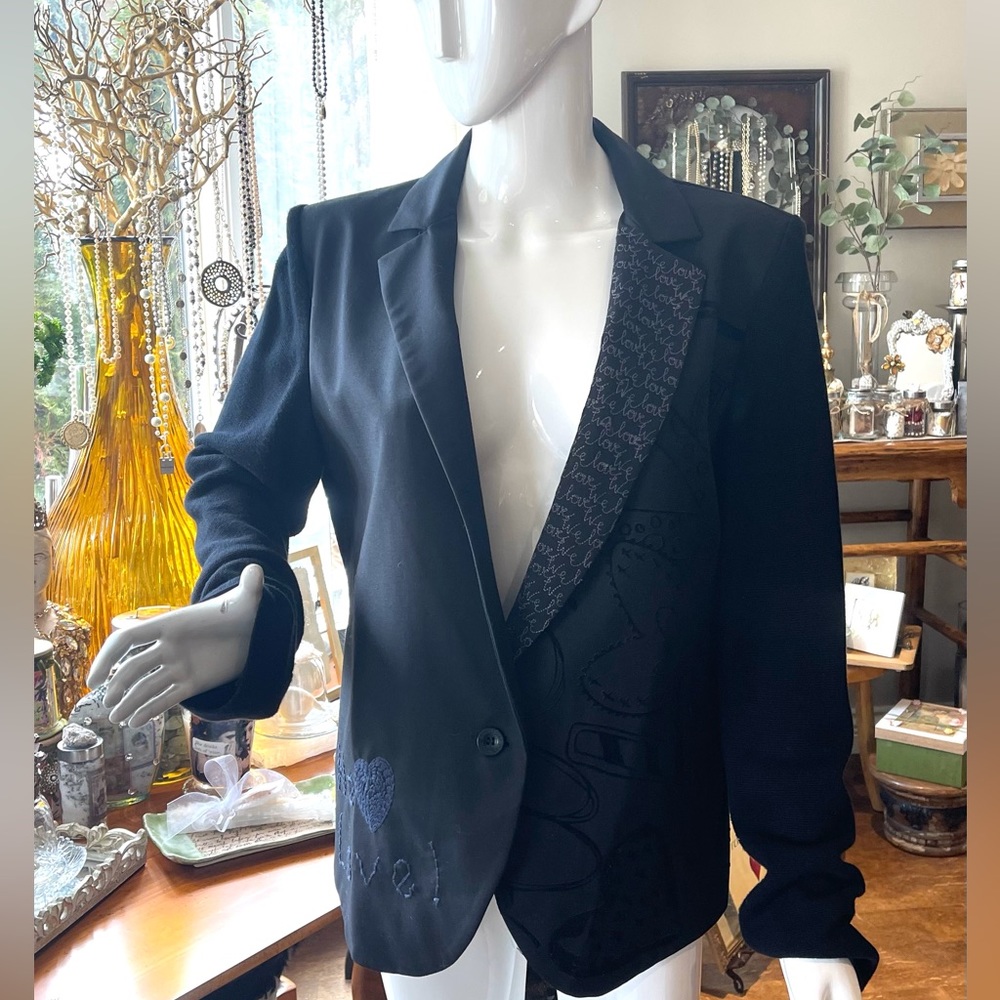 Desigual “we love” black blazer